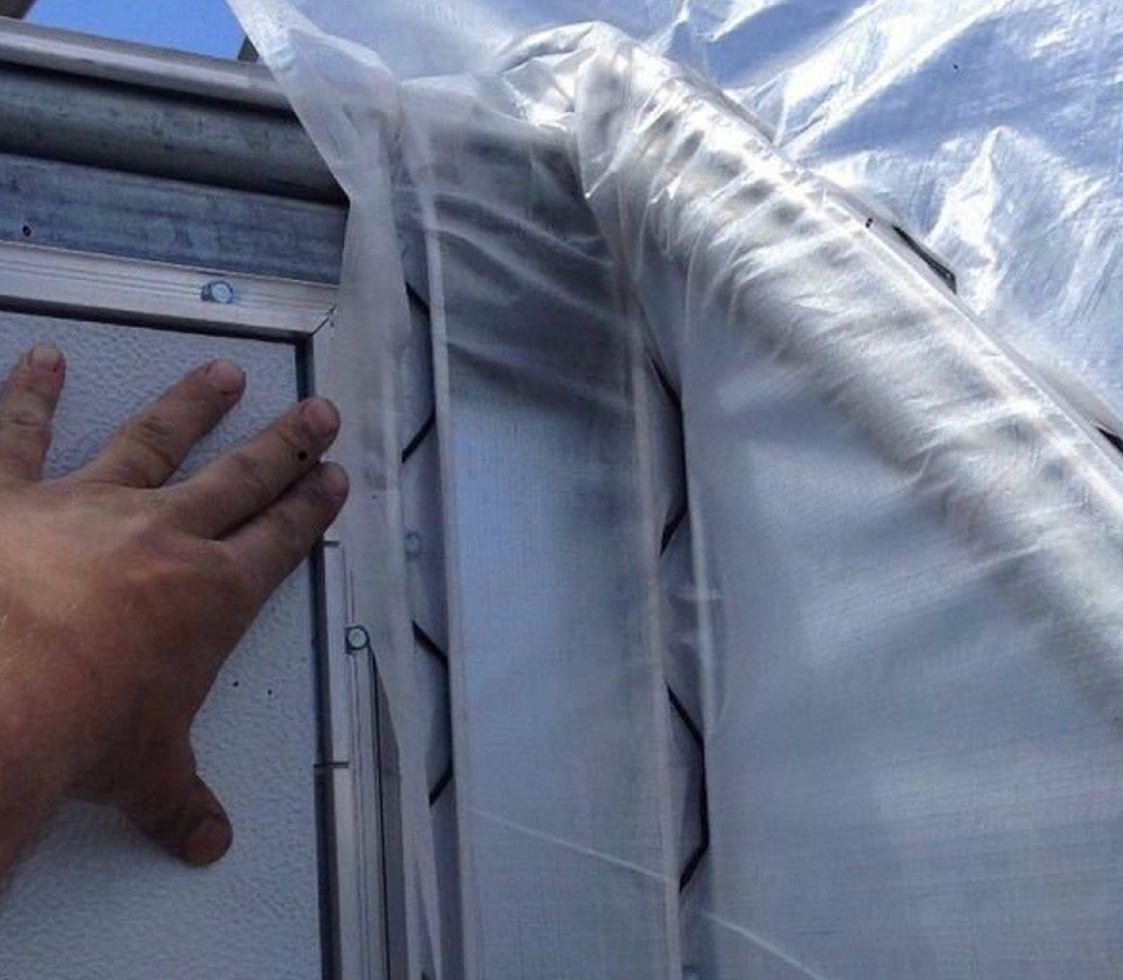 Greenhouse Locking Profile  and Locking Spring